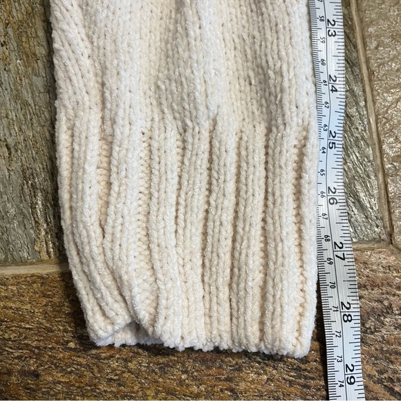 POL Puff Sleeve Ivory Off White Chenille Sweater Women’s Size Large - Picture 8 of 10